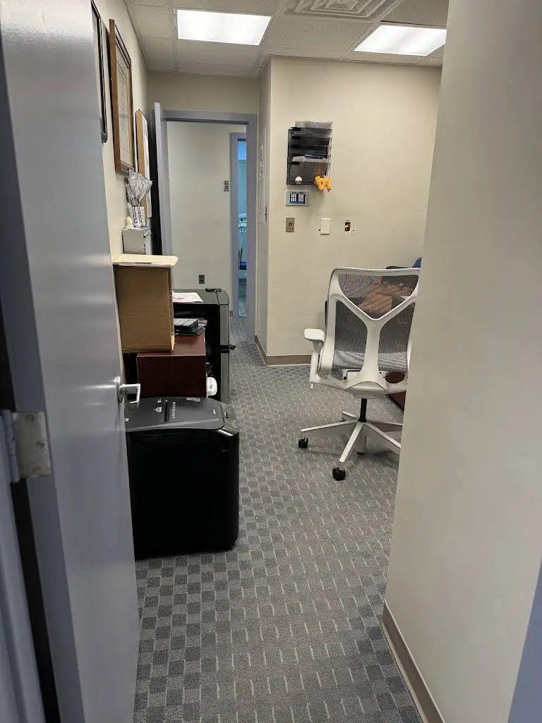 John Facciolo D.M.D., P.A. - Professional dental clinic exterior with modern facilities