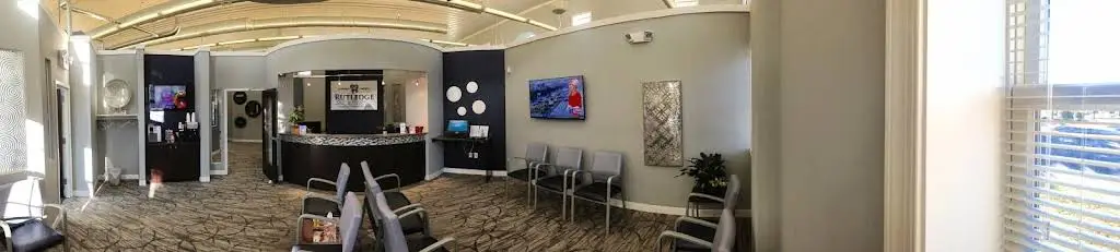 Rutledge Dental Associates - Professional dental clinic exterior with modern facilities