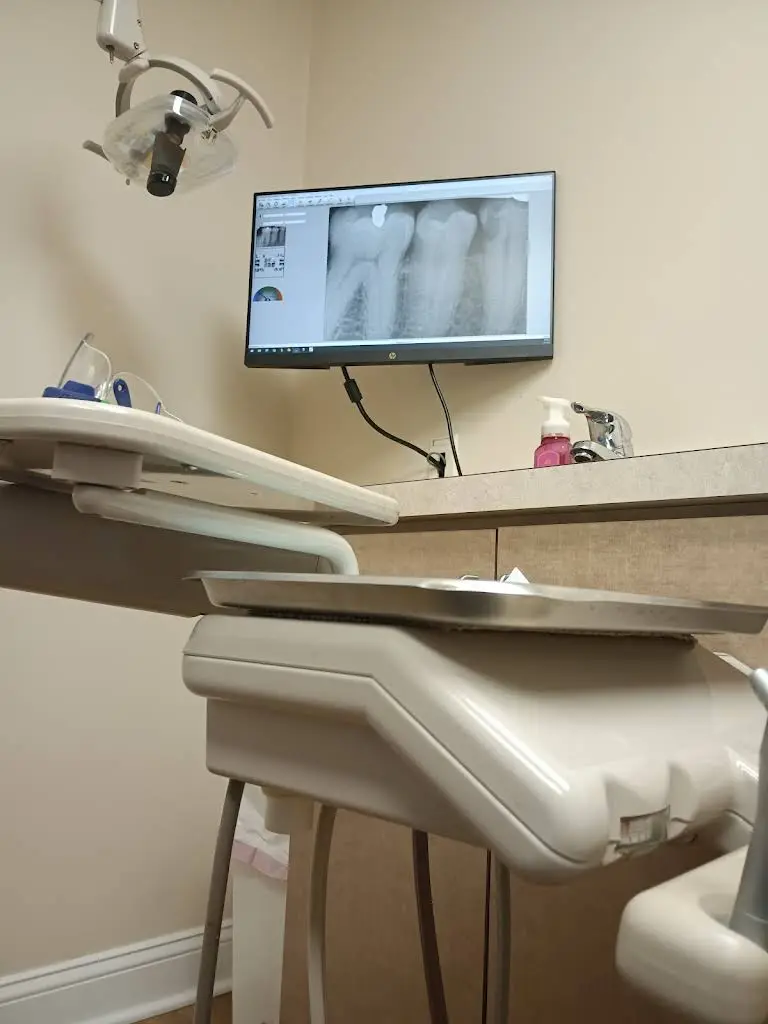 Naamans Dental - Professional dental clinic exterior with modern facilities