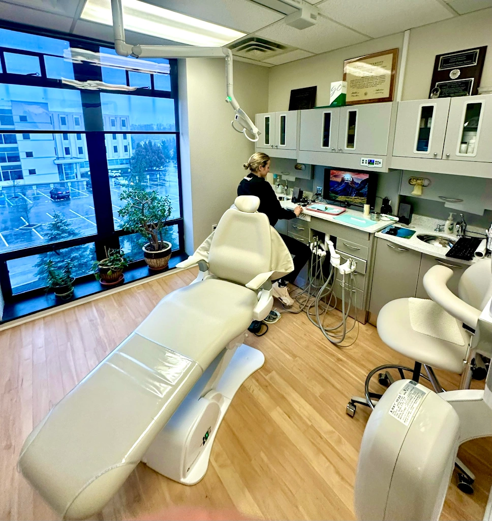 Andrew L. Howard, DMD & Alexa C. Brown, DMD - Professional dental clinic exterior with modern facilities