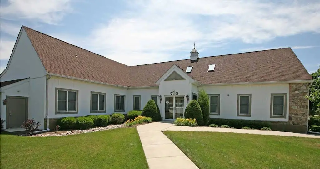Floral Vale Periodontics and Implants, P.C.