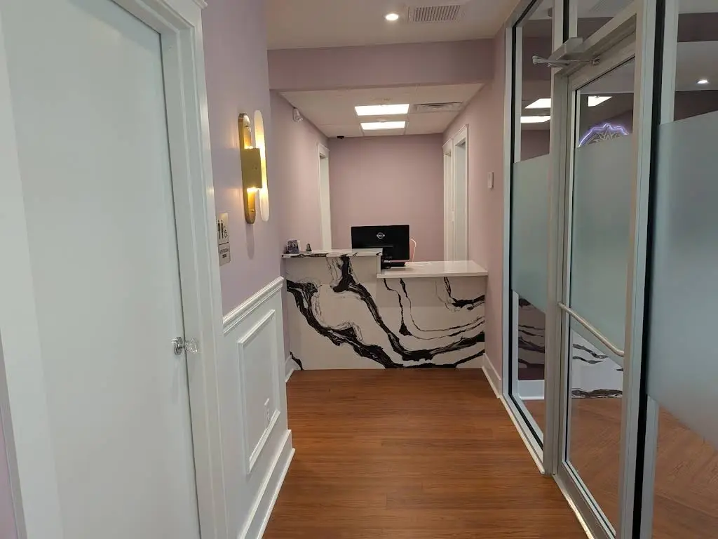 Charleston Endo Perio - Professional dental clinic exterior with modern facilities