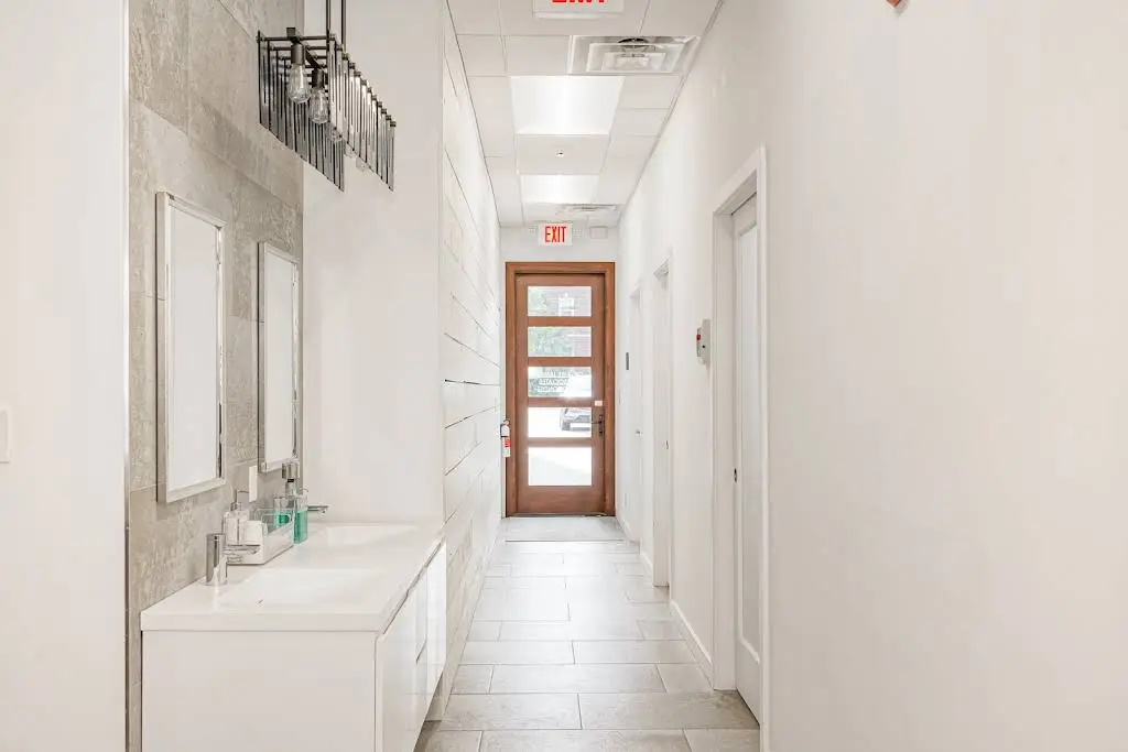 Dr. Amy James & Associates Orthodontists