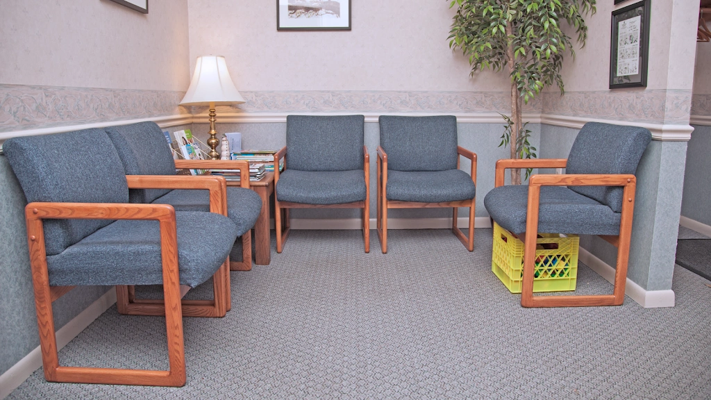 Mark J. Danner, DMD - Professional dental clinic exterior with modern facilities