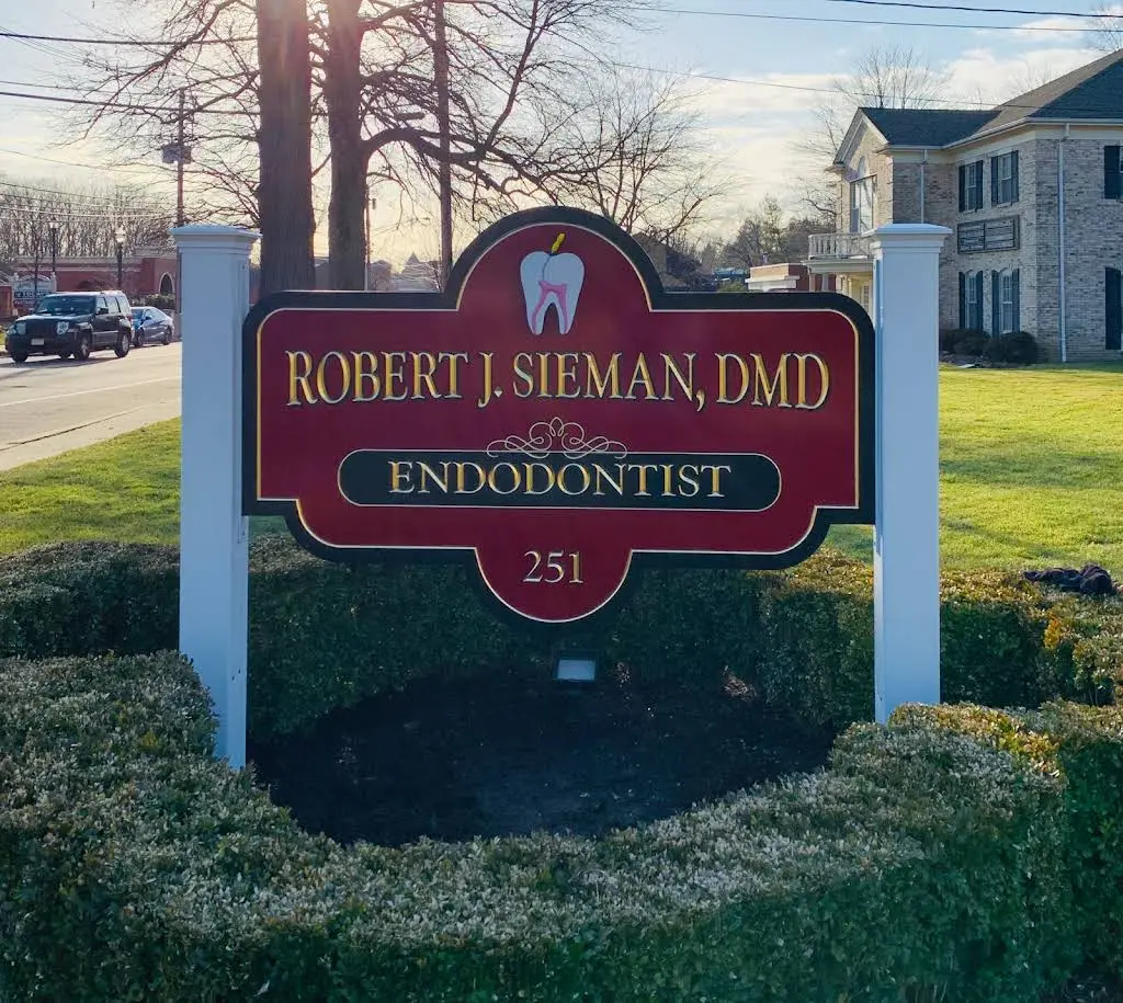 Robert J. Sieman, DMD - Professional dental clinic exterior with modern facilities