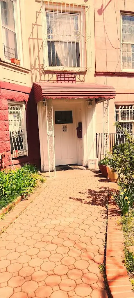 G.K. Raman DDS - Professional dental clinic exterior with modern facilities