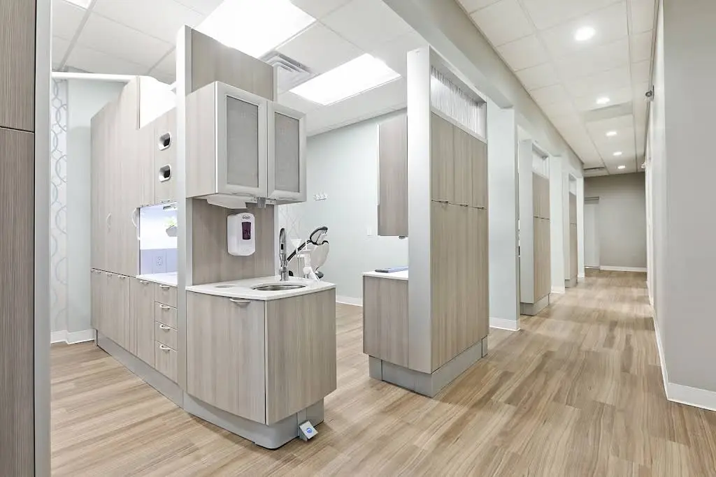Advanced Dental of Monroe - Professional dental clinic exterior with modern facilities