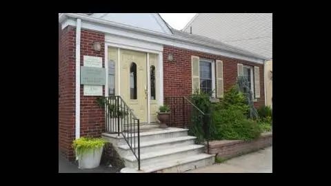 Distinctive Dentistry - Professional dental clinic exterior with modern facilities