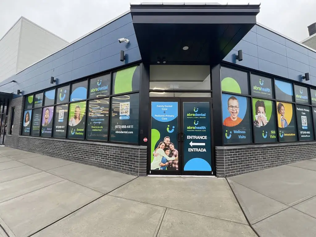 Abra Dental - Bloomfield Ave
