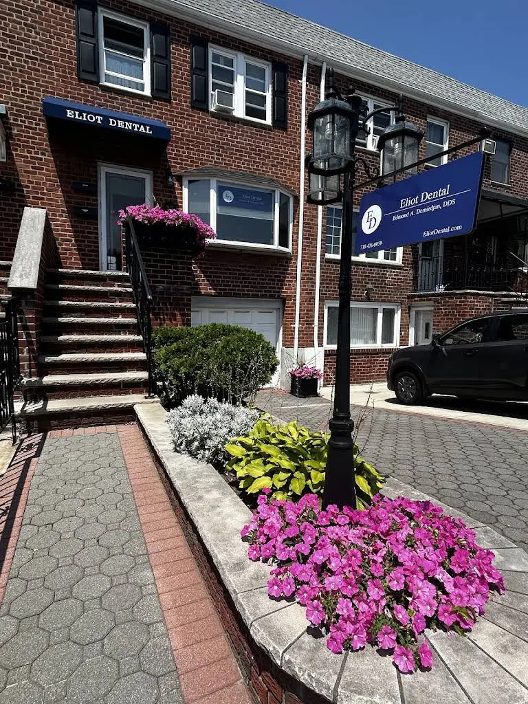 Eliot Dental - Professional dental clinic exterior with modern facilities