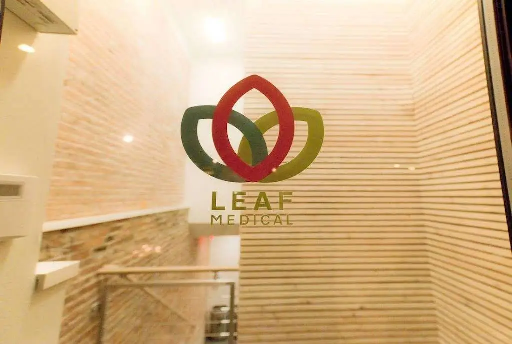 Leaf Dental