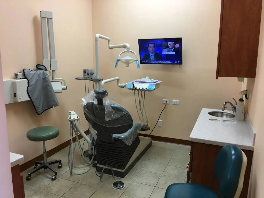 Broadway Dental Center - Professional dental clinic exterior with modern facilities