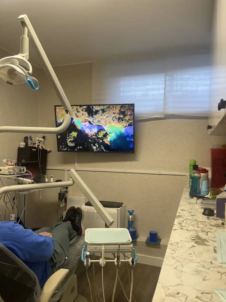 No Tears Dental - Professional dental clinic exterior with modern facilities