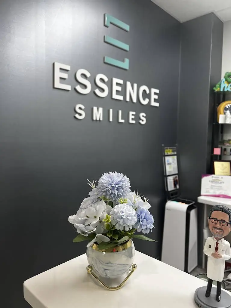 ESSENCE SMILES Sulochana Gurung DDS