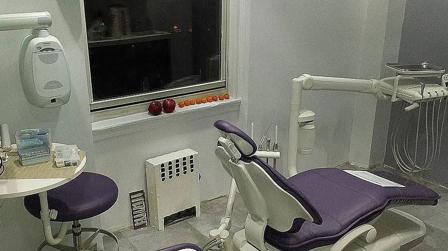 The Midtown Dentist - Professional dental clinic exterior with modern facilities