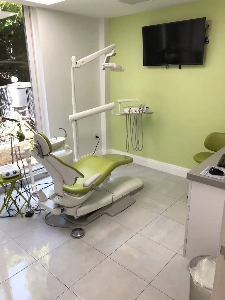 Highline Dental Practice PLLC - Professional dental clinic exterior with modern facilities