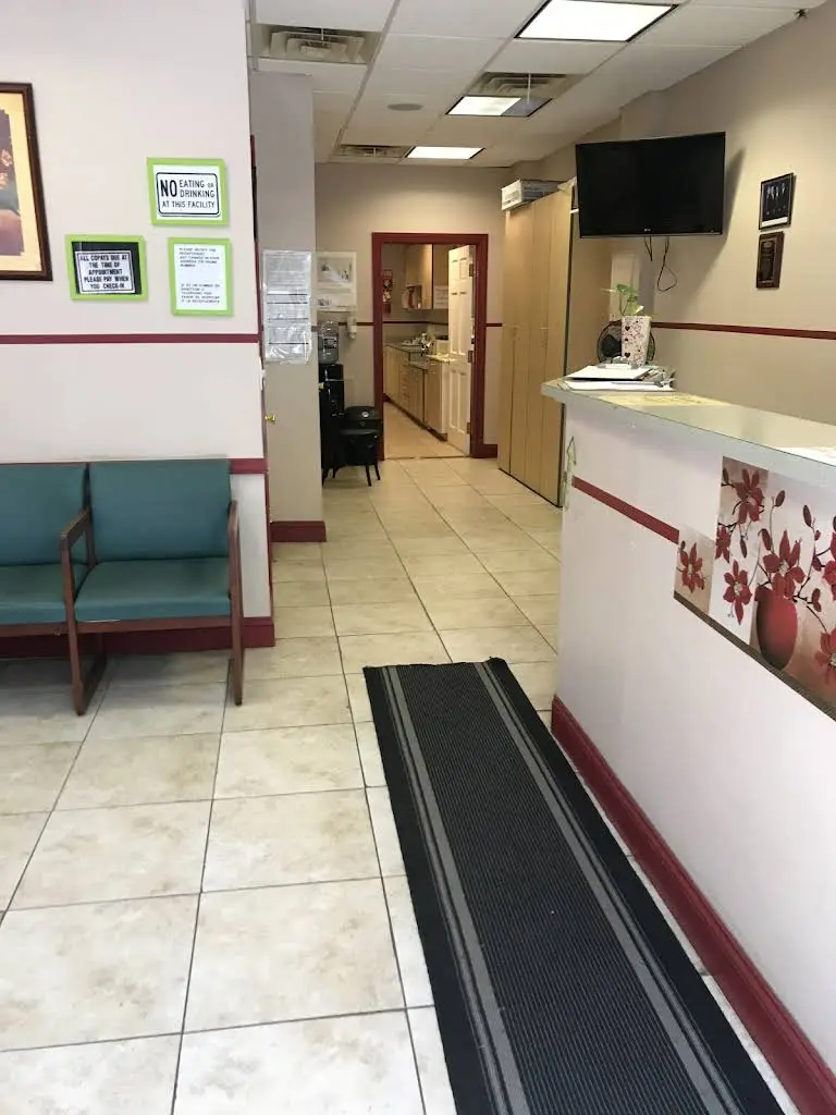 HDR Dental - Professional dental clinic exterior with modern facilities