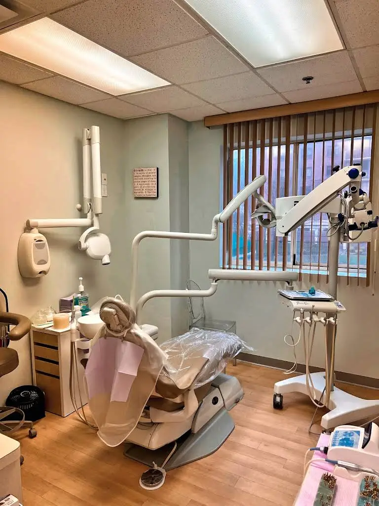 Advanced Endodontics Alliance - Professional dental clinic exterior with modern facilities