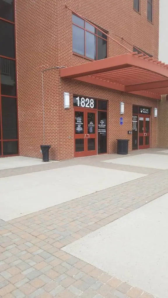 Jersey Shore University Dental Clinic - Professional dental clinic exterior with modern facilities