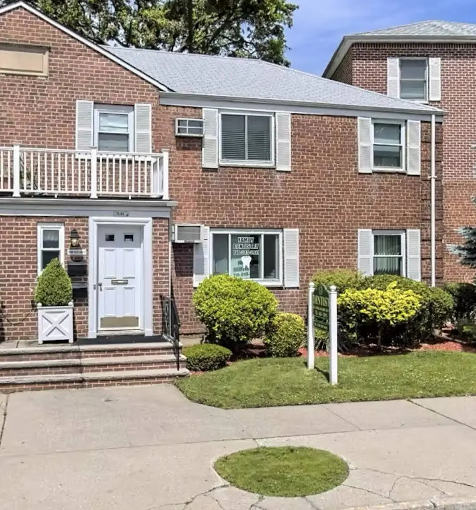Glen Oaks Dentistry - Professional dental clinic exterior with modern facilities