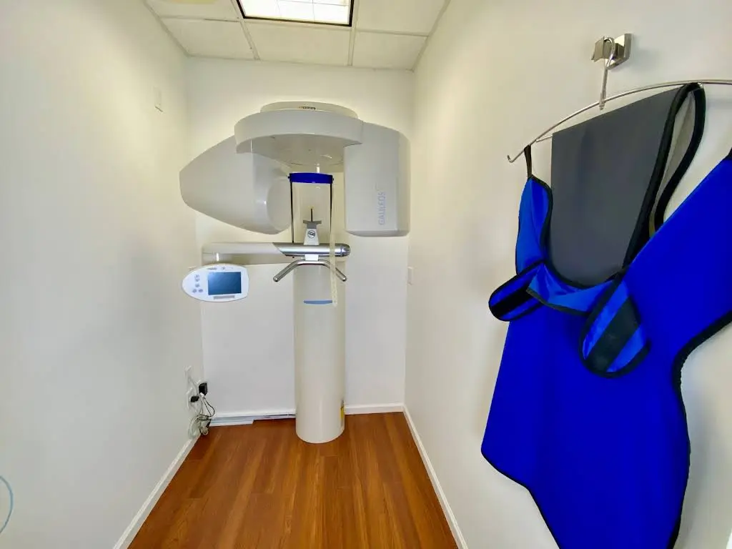 East Madison Dental - Dumont