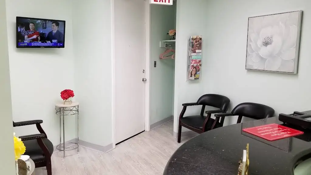 Heidi N. Zuckerman, DMD - Great Neck Dentist