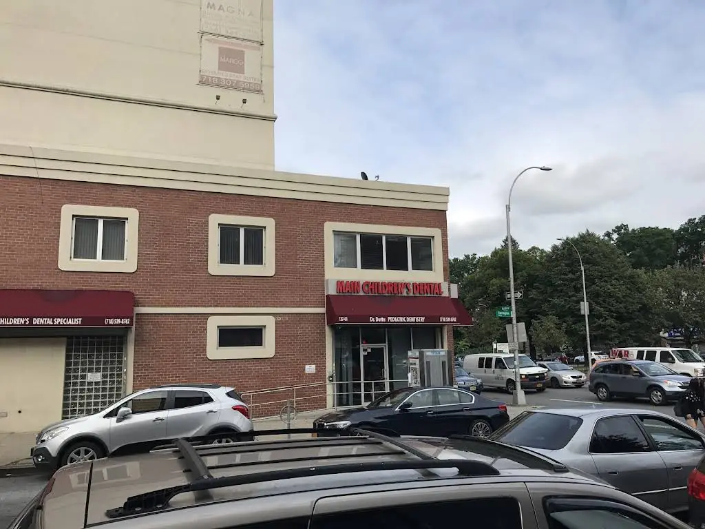 Mala Children's Dental - Professional dental clinic exterior with modern facilities