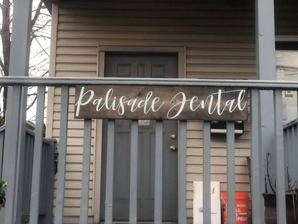 Palisade Dental NJ - Professional dental clinic exterior with modern facilities