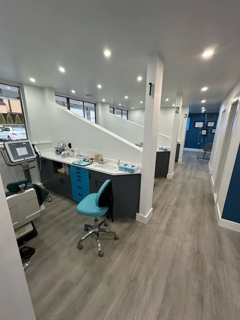 EZ Orthodontics - Professional dental clinic exterior with modern facilities