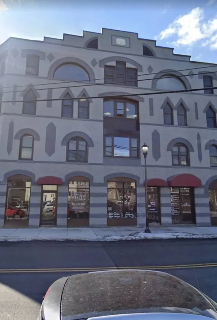 Lazarus Dentistry - Professional dental clinic exterior with modern facilities