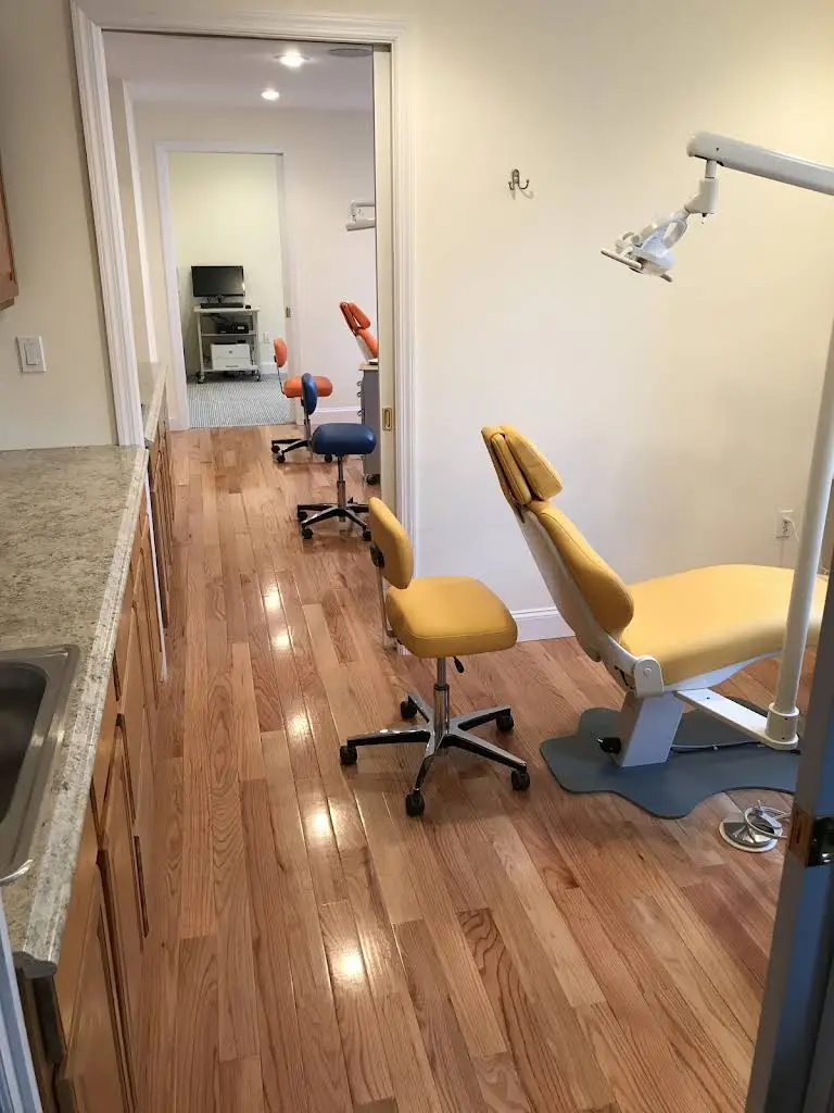 John J. Roche Orthodontics - Professional dental clinic exterior with modern facilities