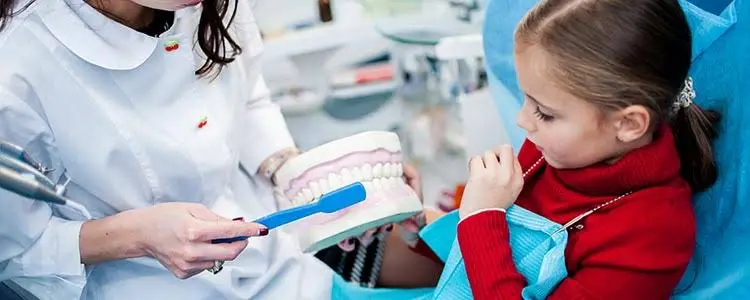 Children's Dental Care - Professional dental clinic exterior with modern facilities