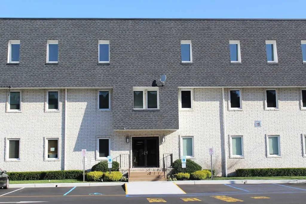 Garden State Smiles of Brick - Professional dental clinic exterior with modern facilities