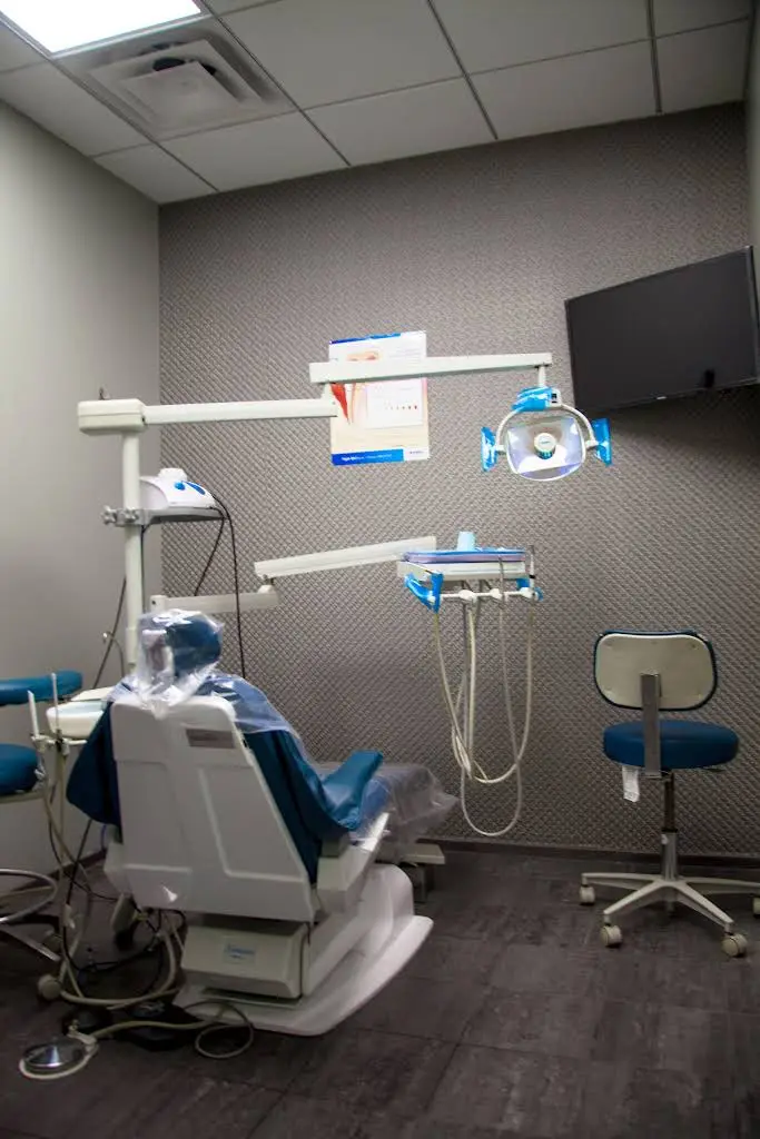 Broadway Mall Dental