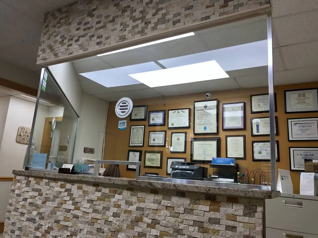 Carlos M. Ovalle DDS., PLLC