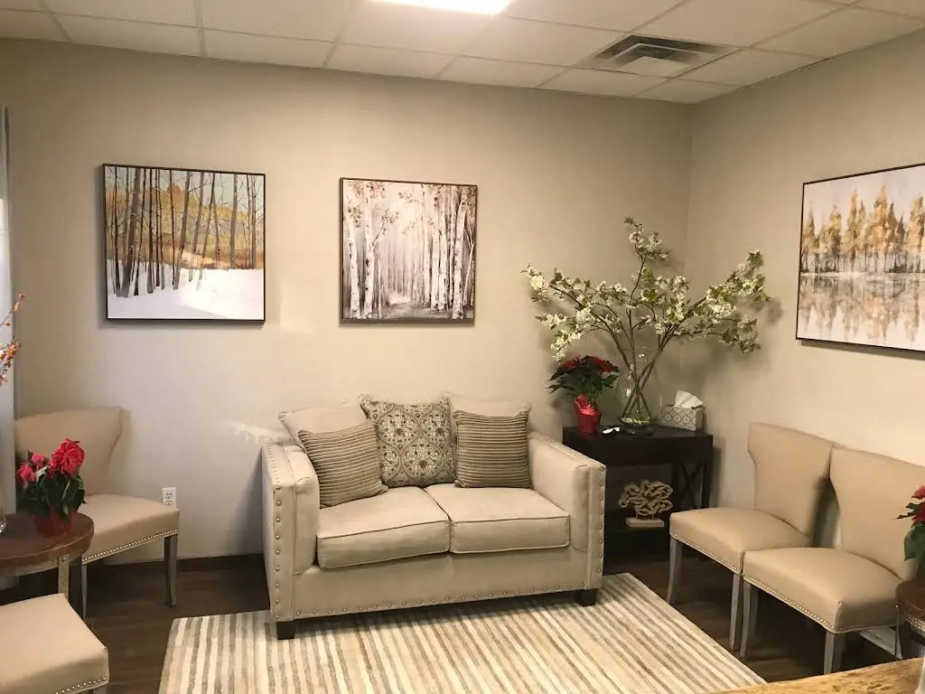 Robert Graffeo, DDS - Professional dental clinic exterior with modern facilities