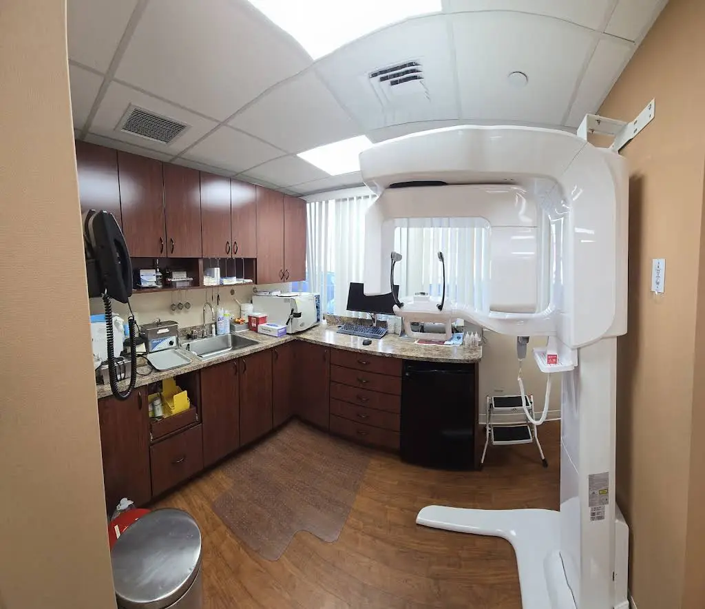 PureDent Plainview: Implant & Cosmetic Dentistry