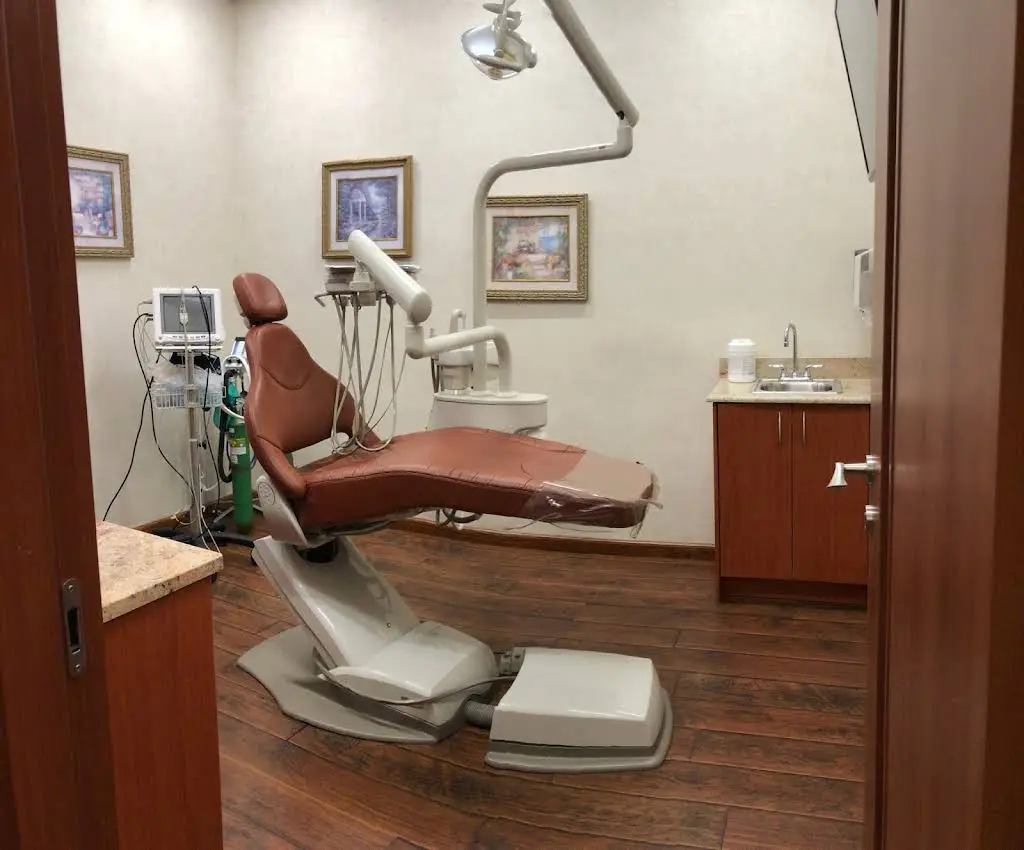 Advanced Scarsdale Oral Surgery - Professional dental clinic exterior with modern facilities