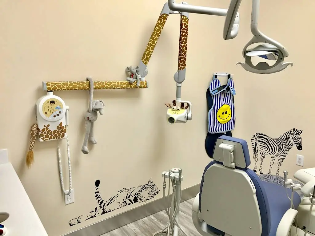 Tiny Sparkles Pediatric Dentistry - Professional dental clinic exterior with modern facilities