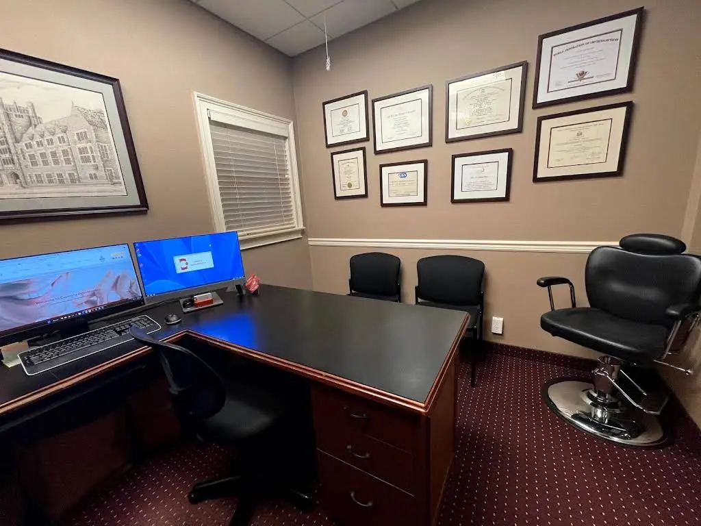 Capogna Orthodontics - Professional dental clinic exterior with modern facilities