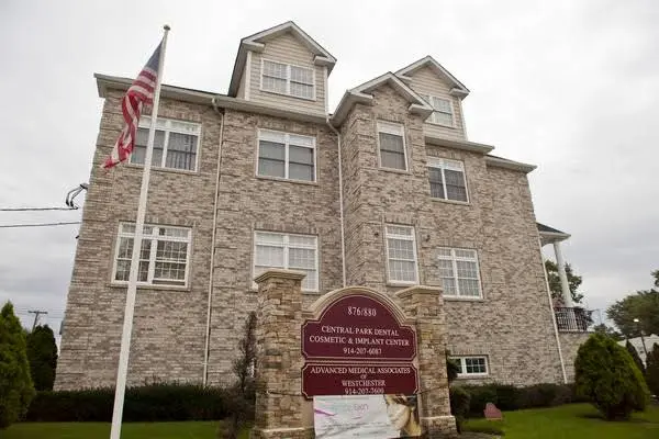 Central Park Dental - Professional dental clinic exterior with modern facilities