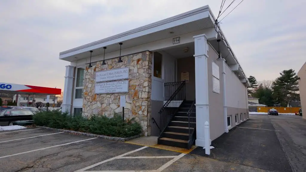 Howard F Matt, DMD - Syosset Cosmetic Dentistry - Professional dental clinic exterior with modern facilities