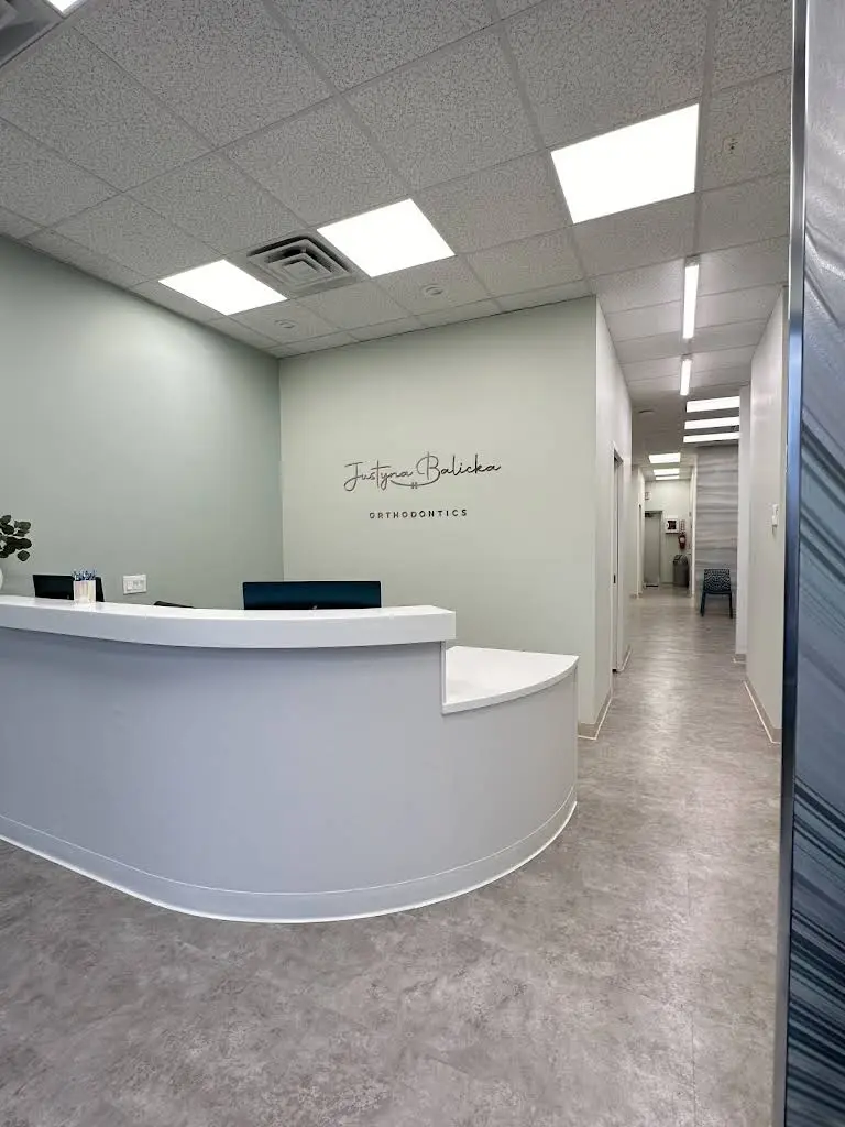 Amityville Orthodontics - Professional dental clinic exterior with modern facilities