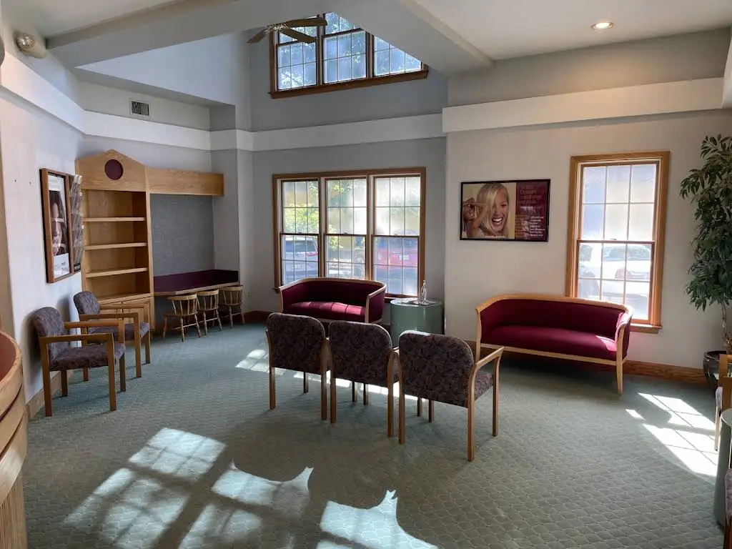 Manahawkin Dental Associates - Professional dental clinic exterior with modern facilities