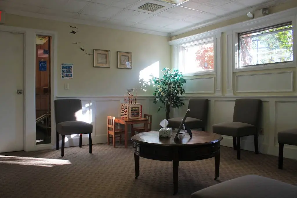 Maria Paras, DDS - Professional dental clinic exterior with modern facilities