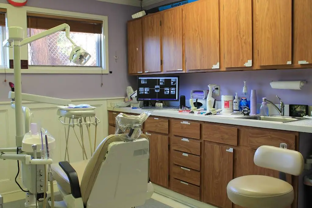 Maria Paras, DDS