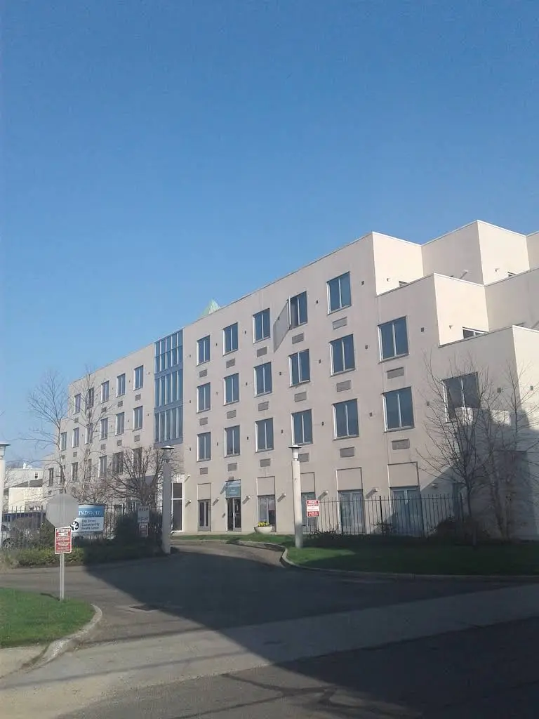 Community Health Center, Inc. - Professional dental clinic exterior with modern facilities