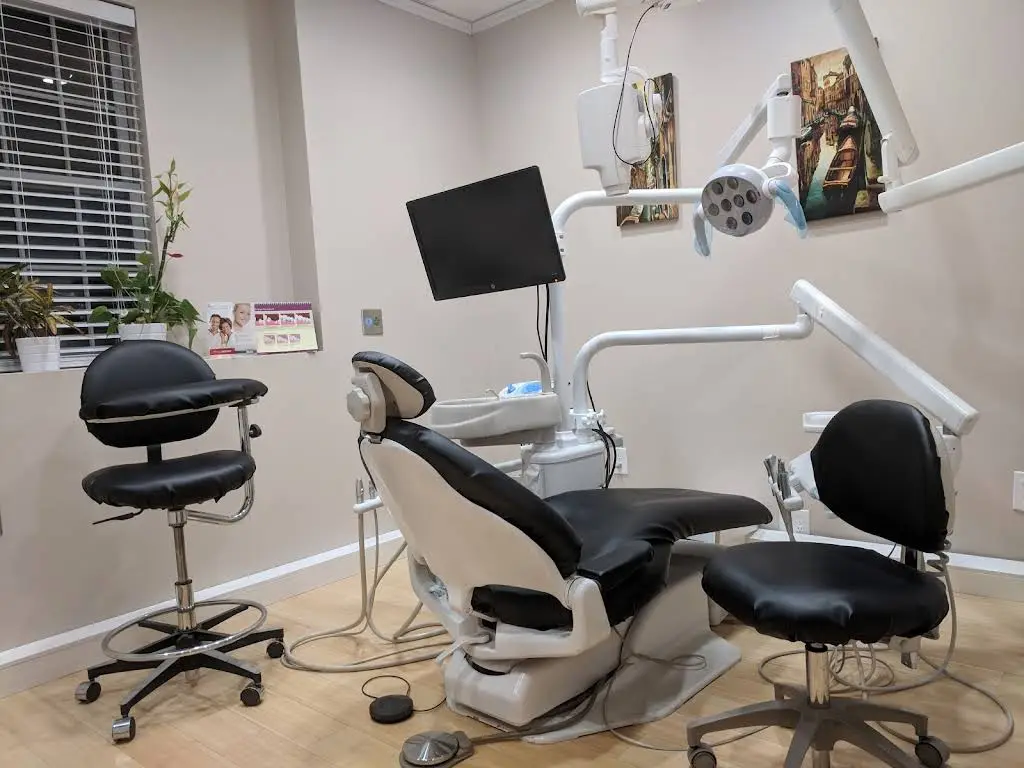 Dr Grover, DDS, Rhinebeck Dentist, P.C. - Professional dental clinic exterior with modern facilities