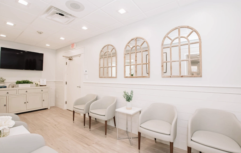 East Endodontic Dental Specialists - Professional dental clinic exterior with modern facilities