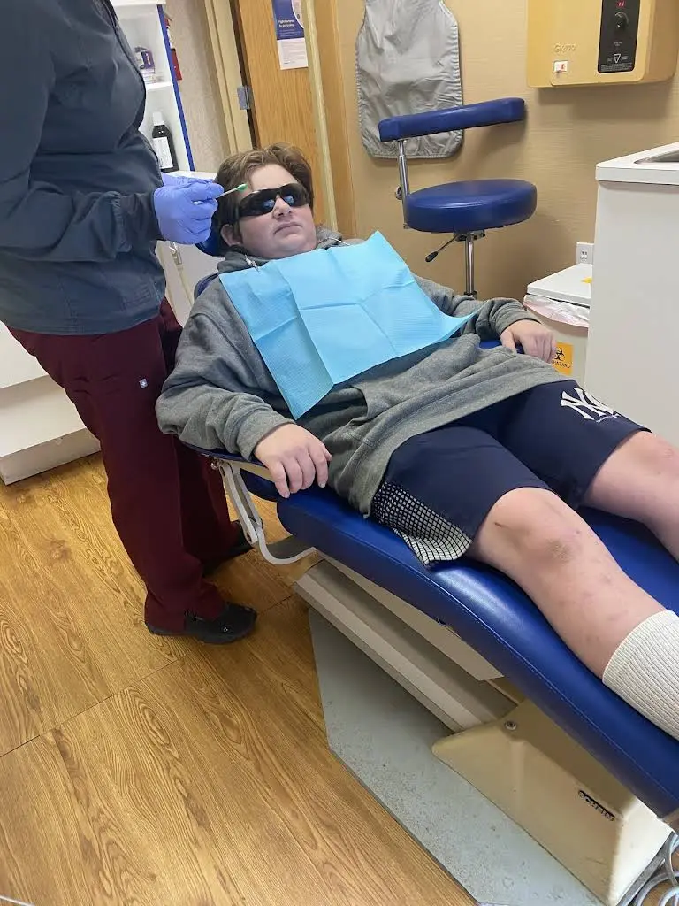 Dr. Munroe's Dental Center